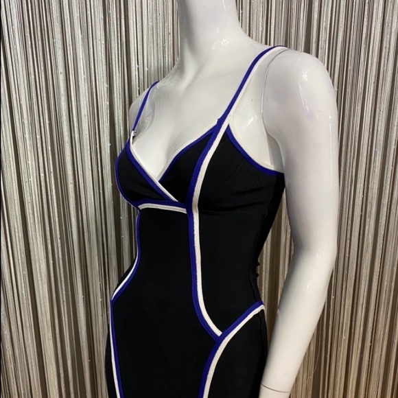 🔹GUESS🔹NEW CONDITION - Picture 4 of 10